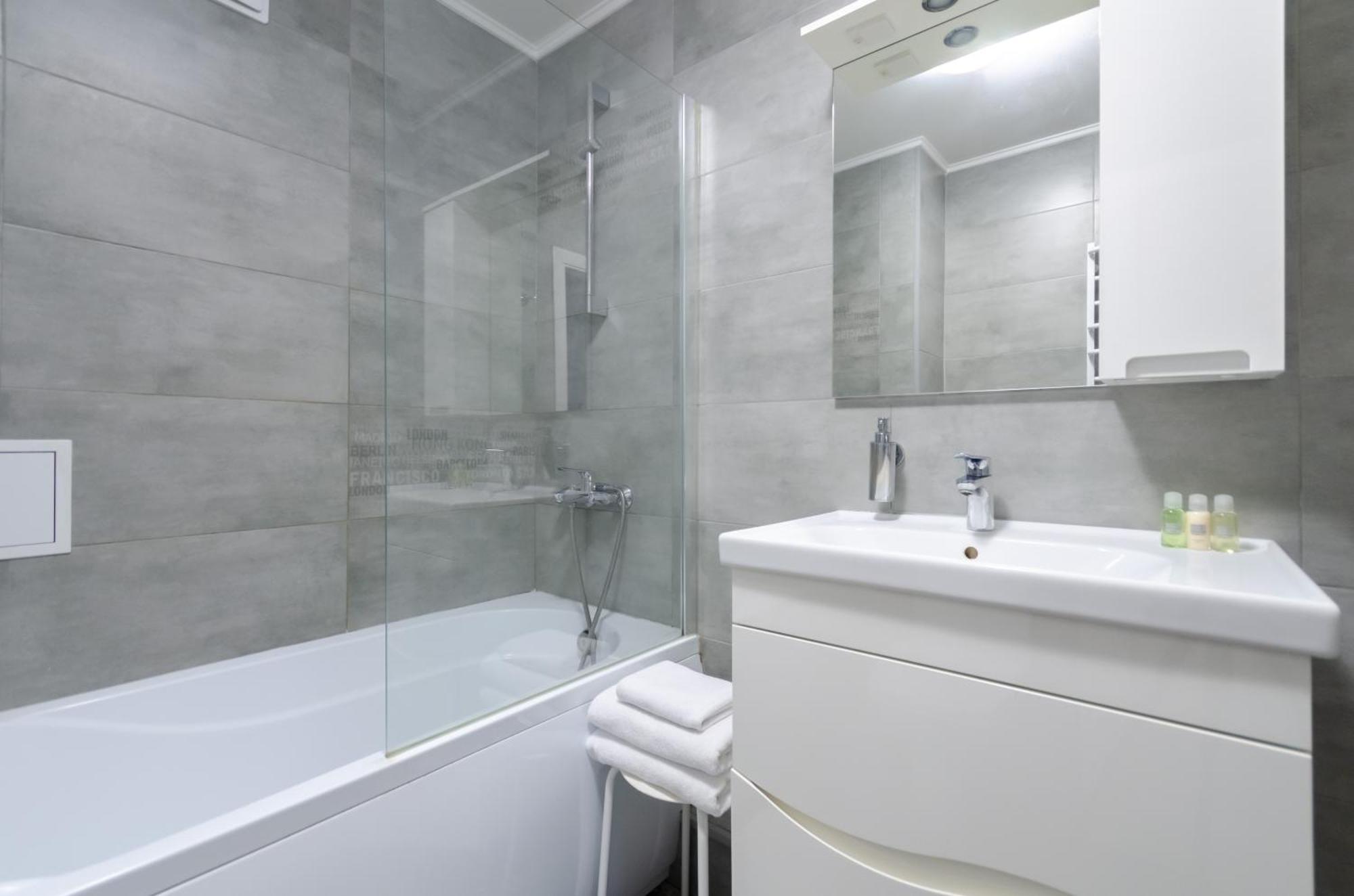 Petrovdom 199A-199B In Smart Apartments Rc Kvartet Near Central Railway Station เคียฟ ภายนอก รูปภาพ